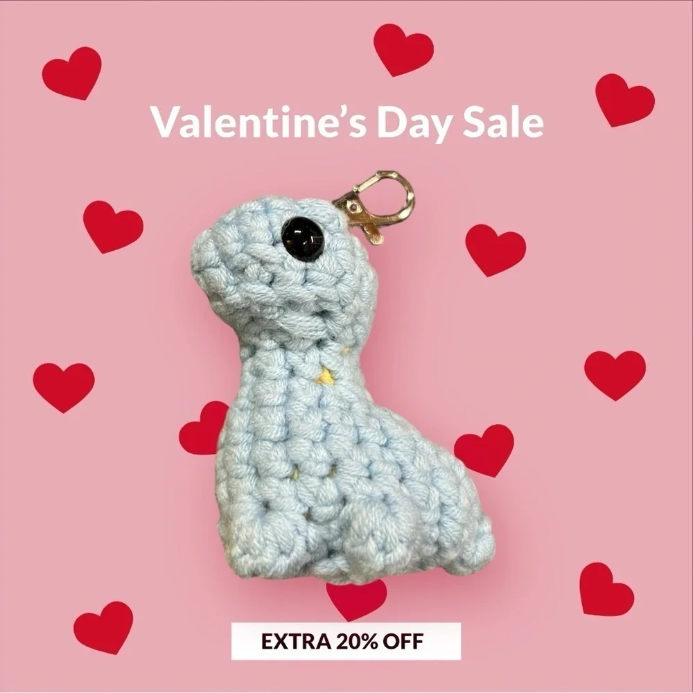 Tiny Dinosaur Pet Crochet | Color: blue | Homemade | New